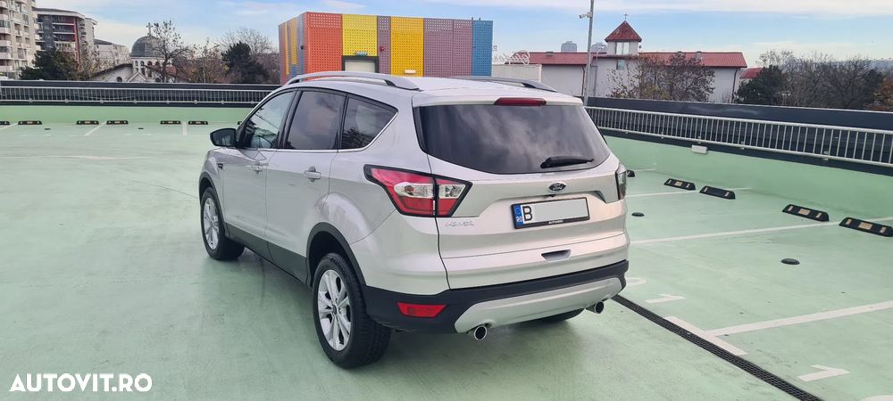 Ford Kuga 2.0 TDCi 2WD Titanium - 3