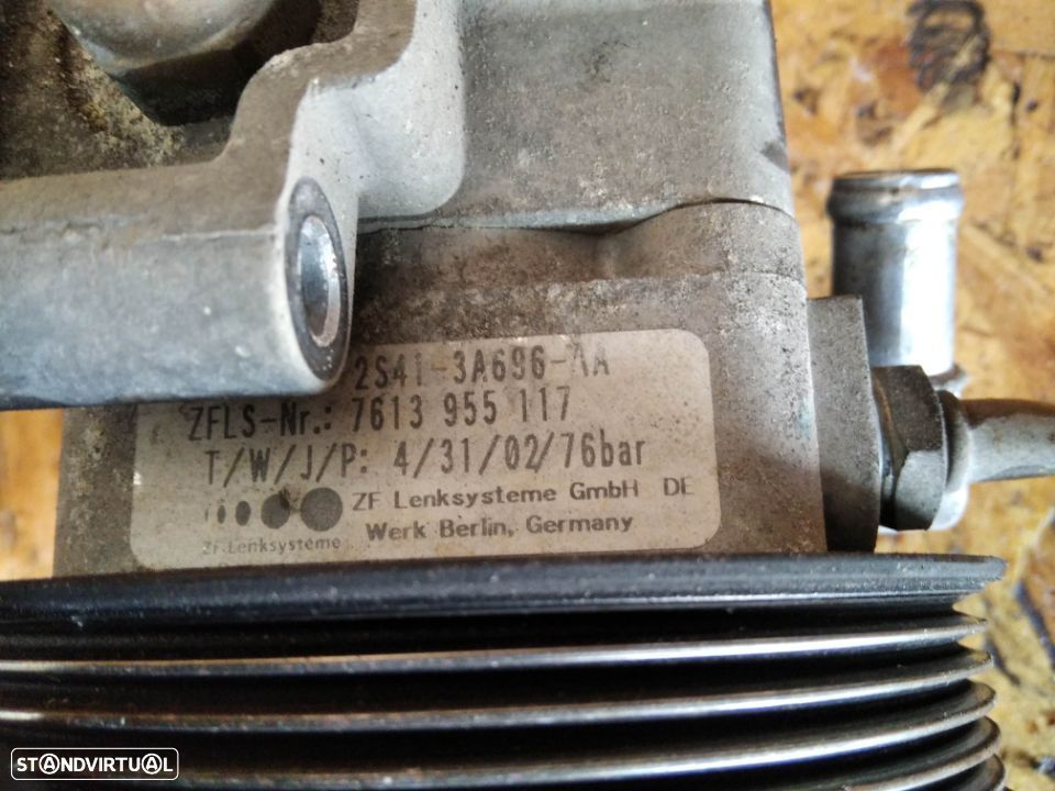 BOMBA DE DIRECÇÃO / DIREÇÃO ASSISTIDA FORD FOCUS MK1 1.4 16V 2S41-3A696-AA - 2