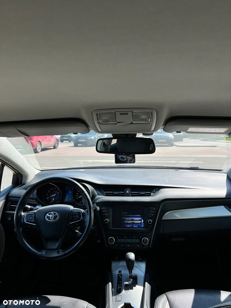 Toyota Avensis 1.8 Premium MS - 7