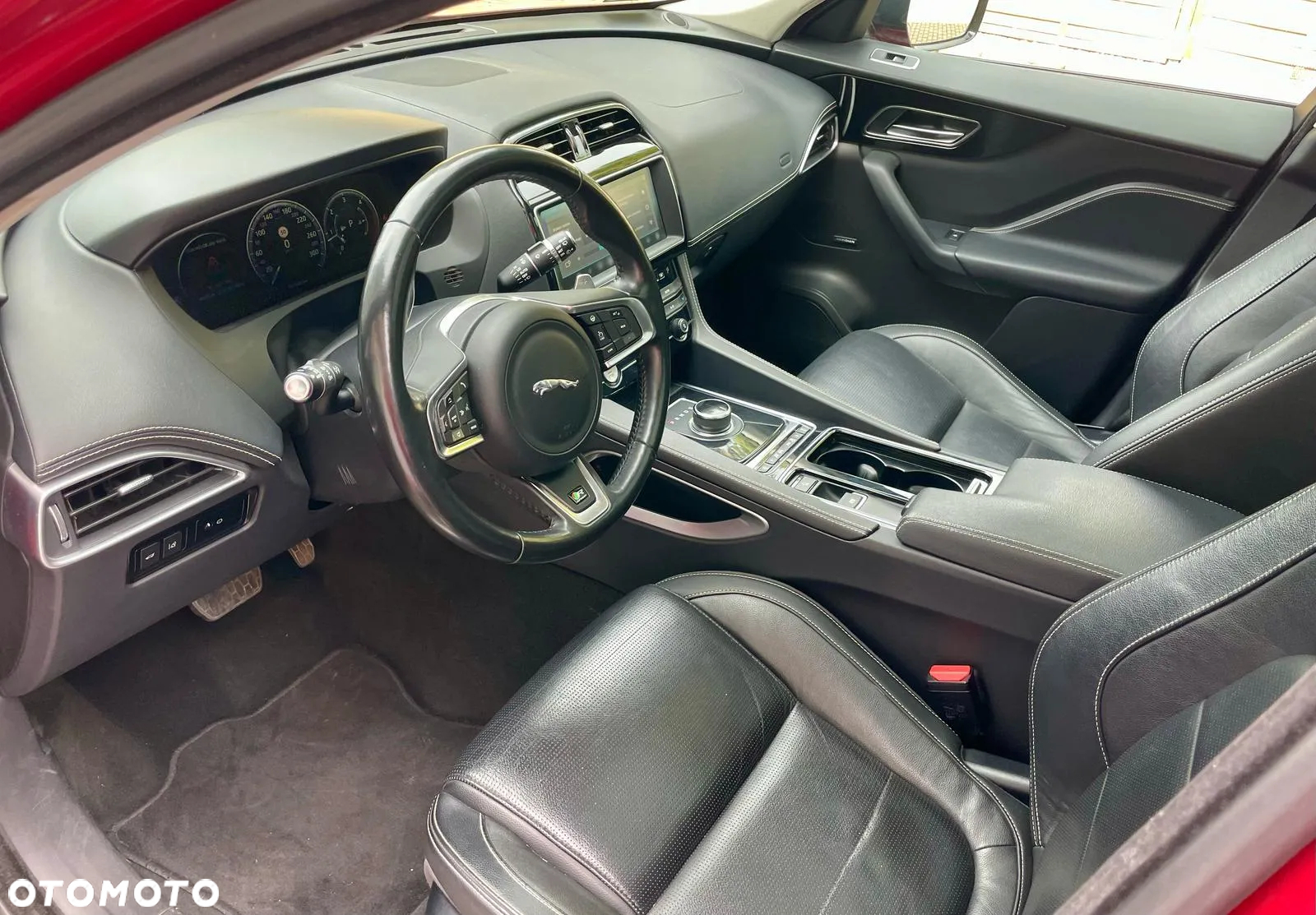 Jaguar F-Pace 2.0 i4D AWD R-Sport - 10