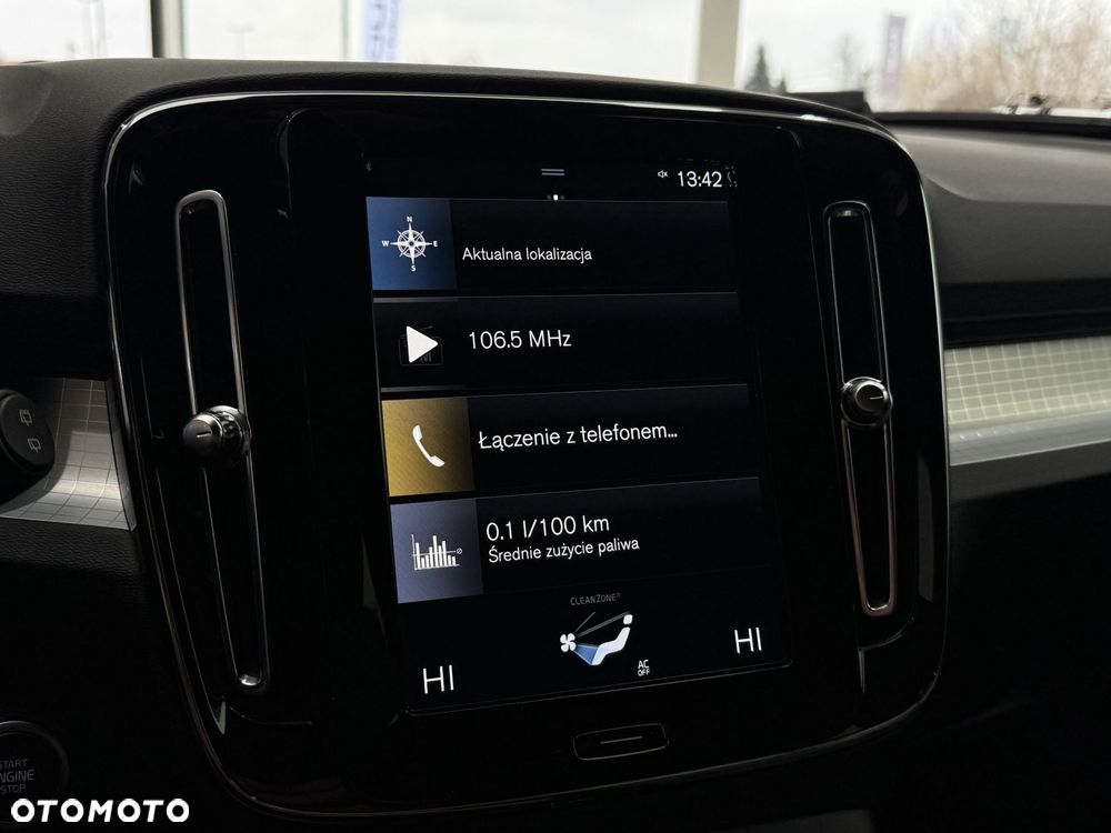Volvo XC 40 - 30