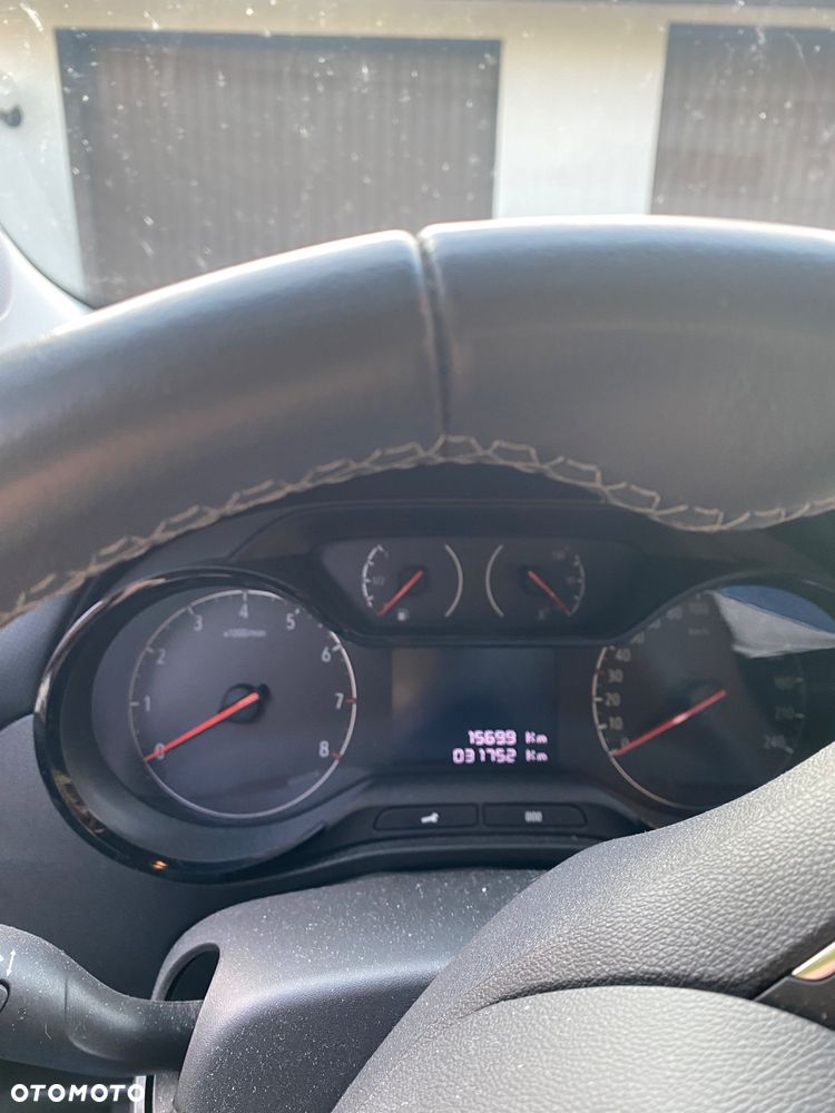 Opel Crossland X - 13