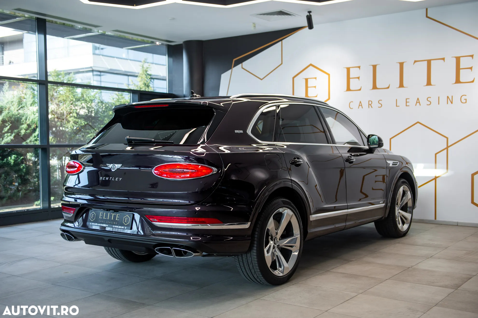 Bentley Bentayga - 10