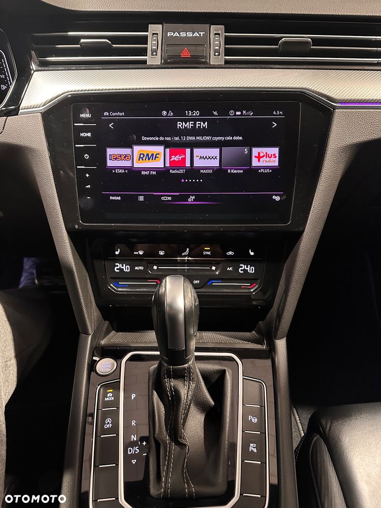 Volkswagen Passat - 11