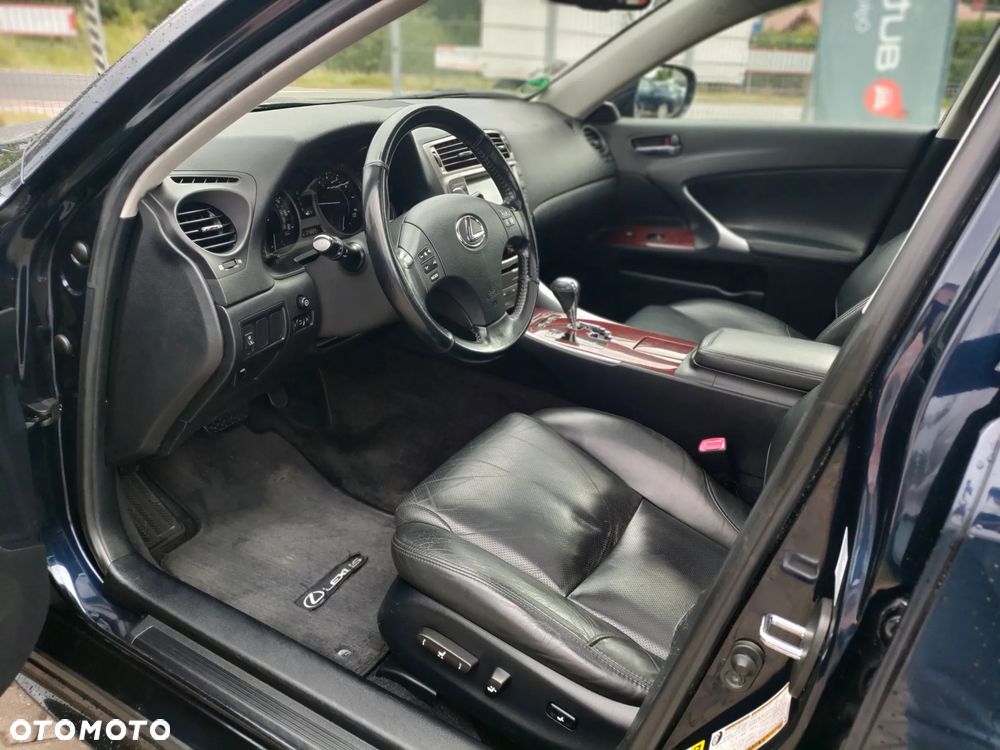 Lexus IS 250 Executive Line - 15