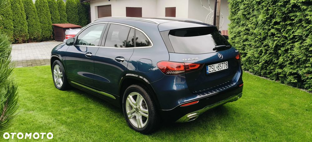 Mercedes-Benz GLA 250 4-Matic Style - 8