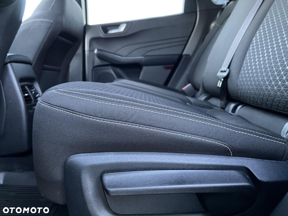 Ford Kuga - 14