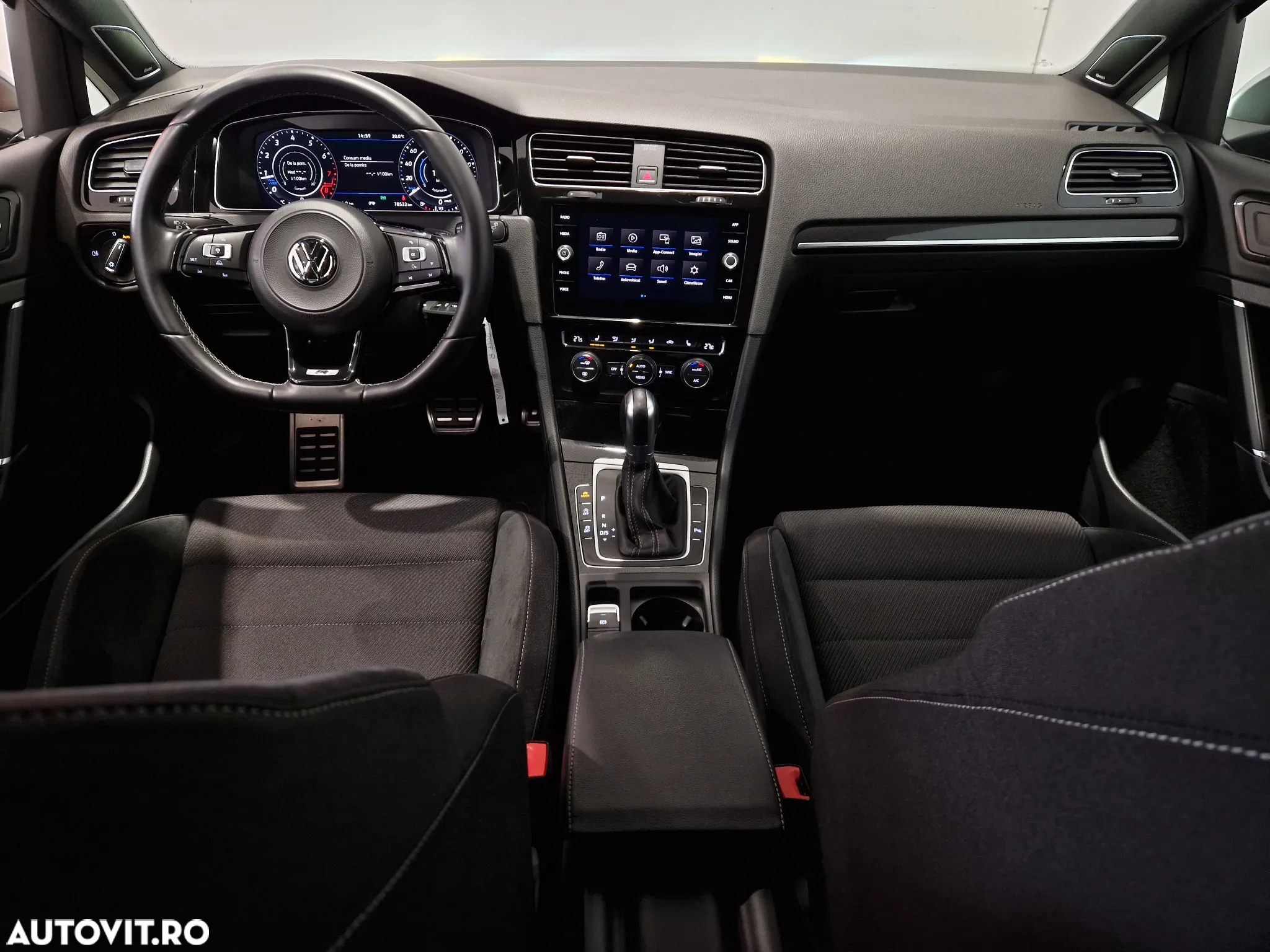 Volkswagen Golf 2.0 TSI DSG R - 12