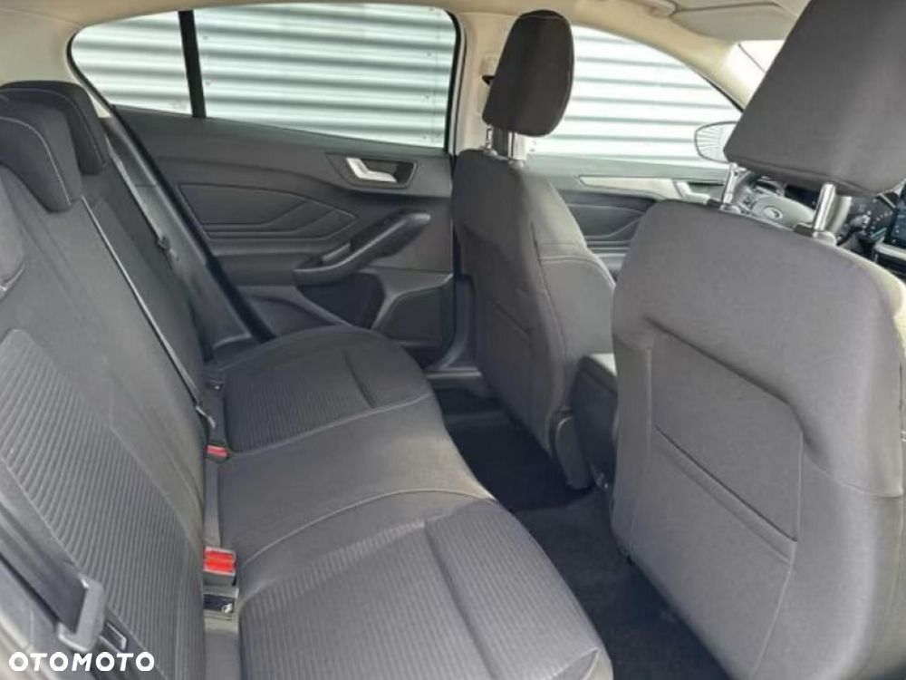 Ford Focus - 7