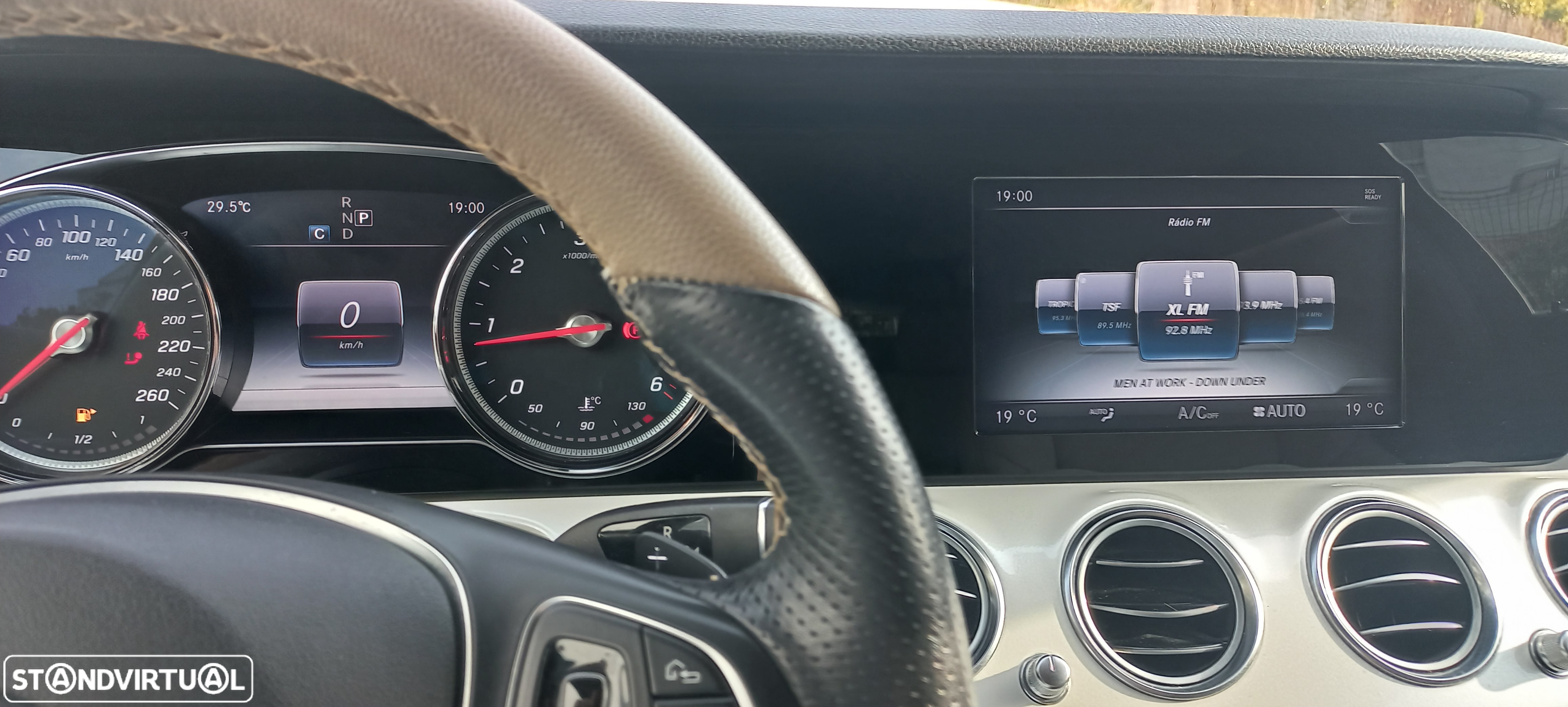 Mercedes-Benz E 200 d AMG Line - 43
