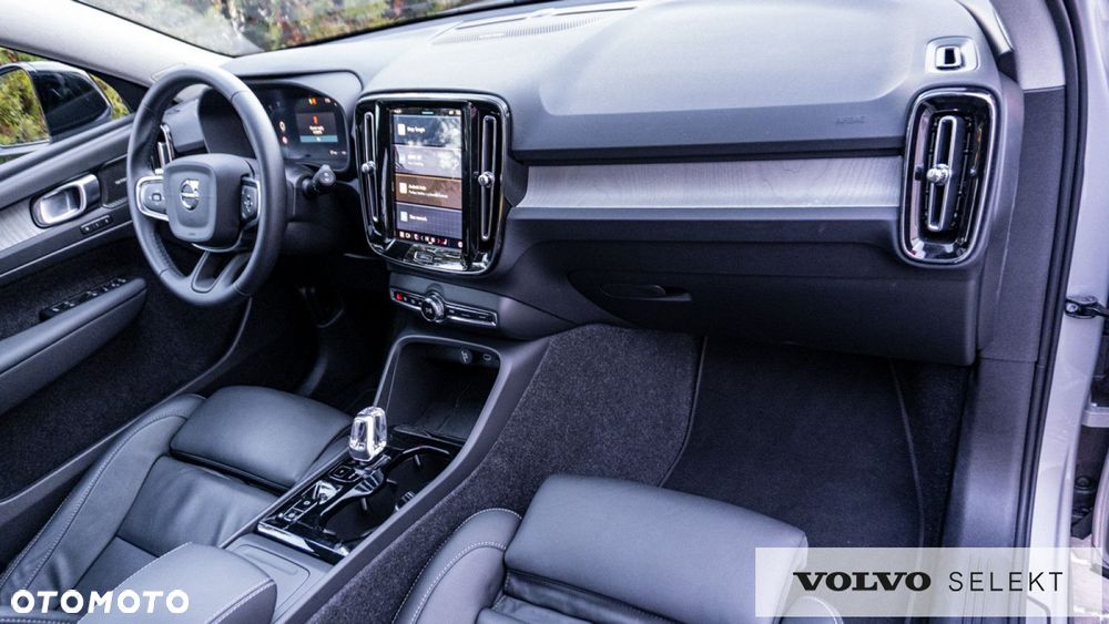 Volvo XC 40 - 26