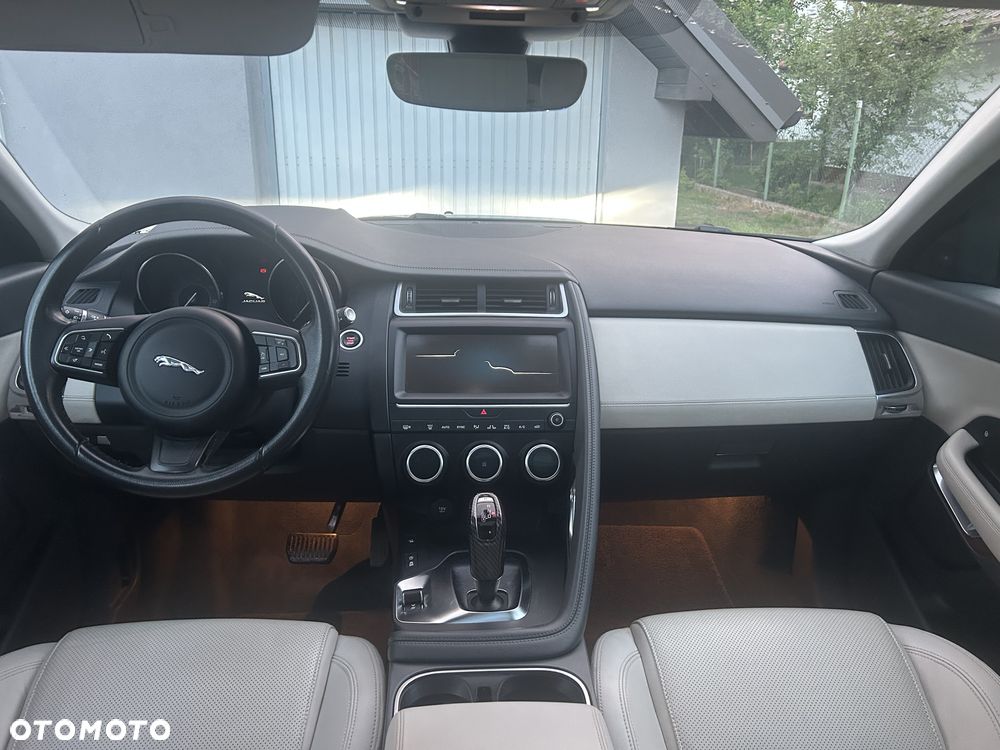 Jaguar E-Pace D150 AWD R-Dynamic S - 14