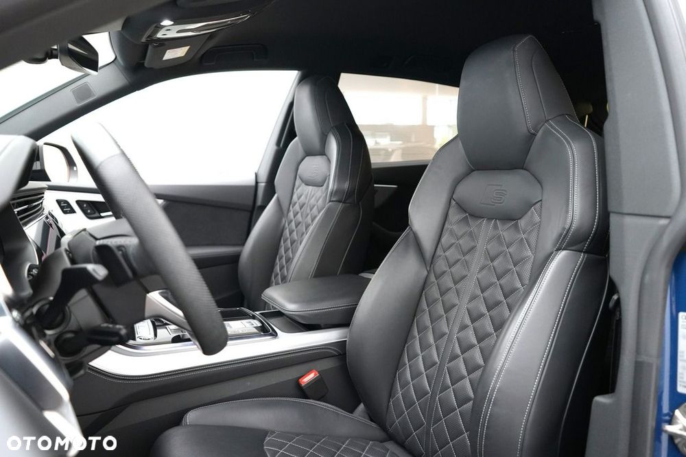 Audi Q8 - 14