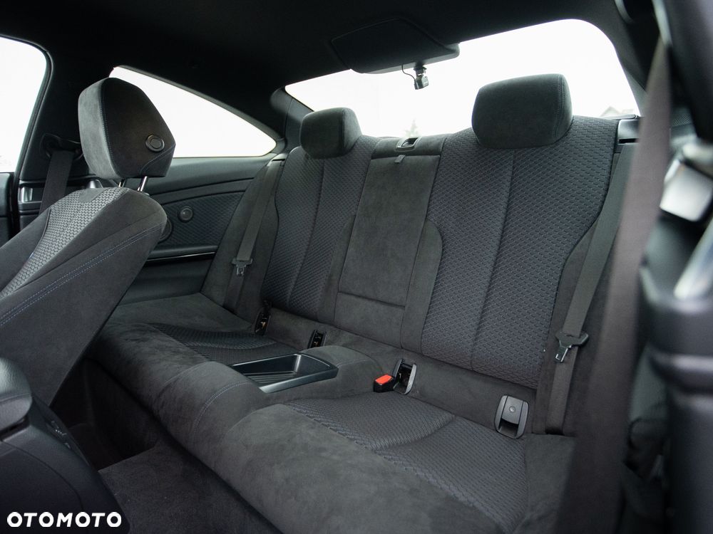 BMW Seria 4 - 32