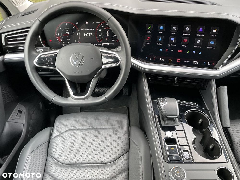 Volkswagen Touareg - 12