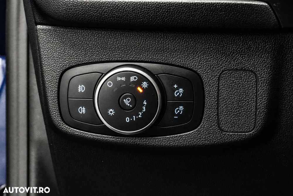 Ford Focus 1.0 EcoBoost Titanium Business - 23