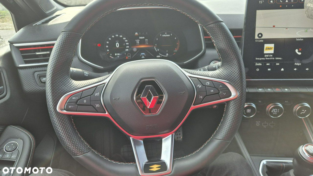 Renault Clio - 11