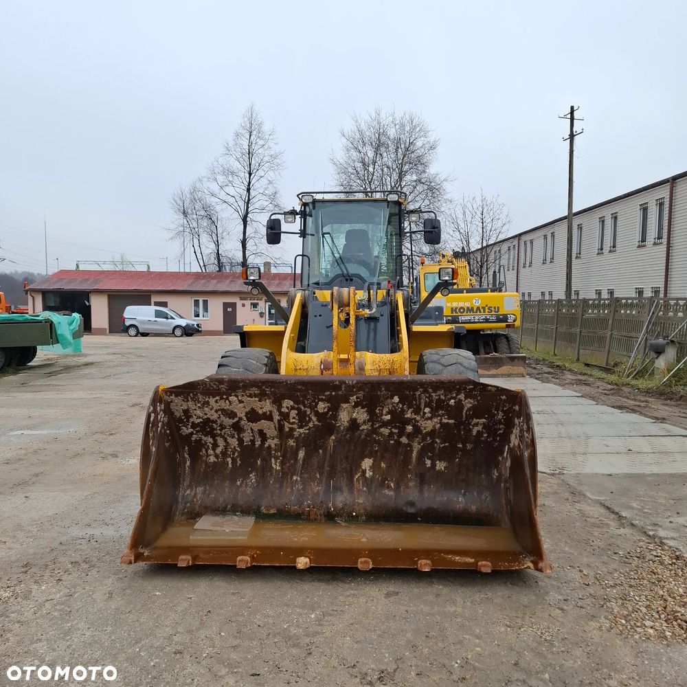 Komatsu WA320 - 4