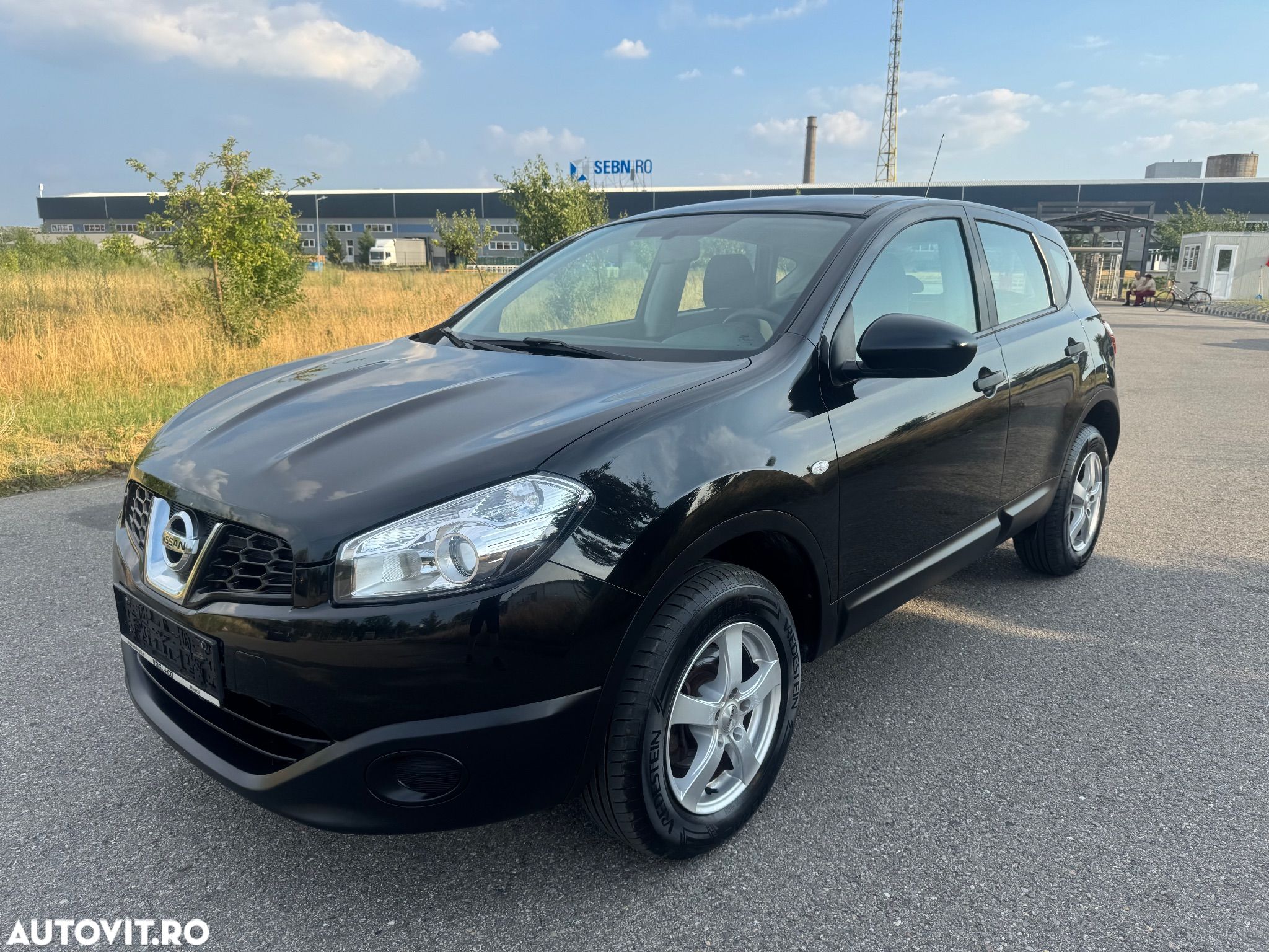 Nissan Qashqai - 1