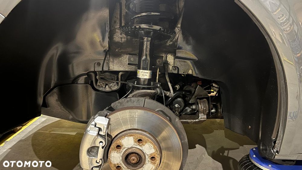 Volkswagen Multivan - 13