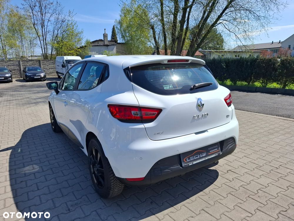 Renault Clio - 11