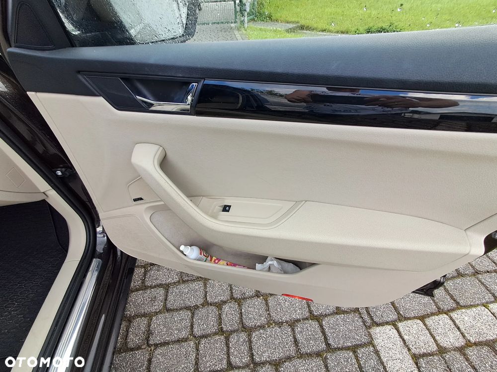 Skoda Superb 2.0 TDI 4x4 L&K DSG - 18