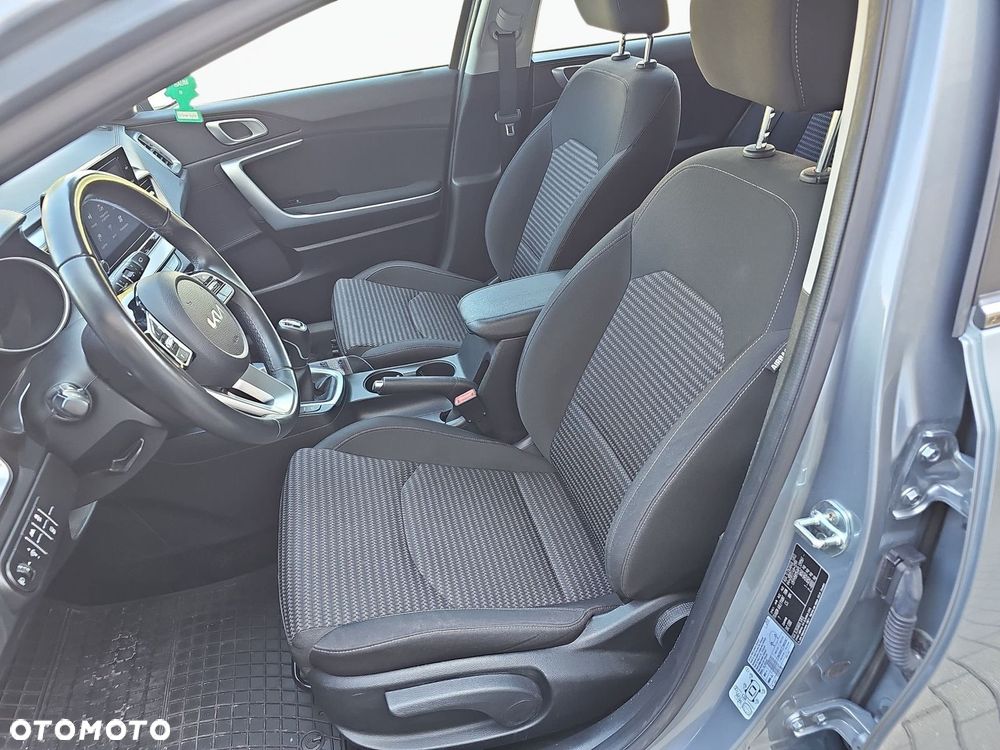 Kia Ceed 1.5 T-GDI M - 28
