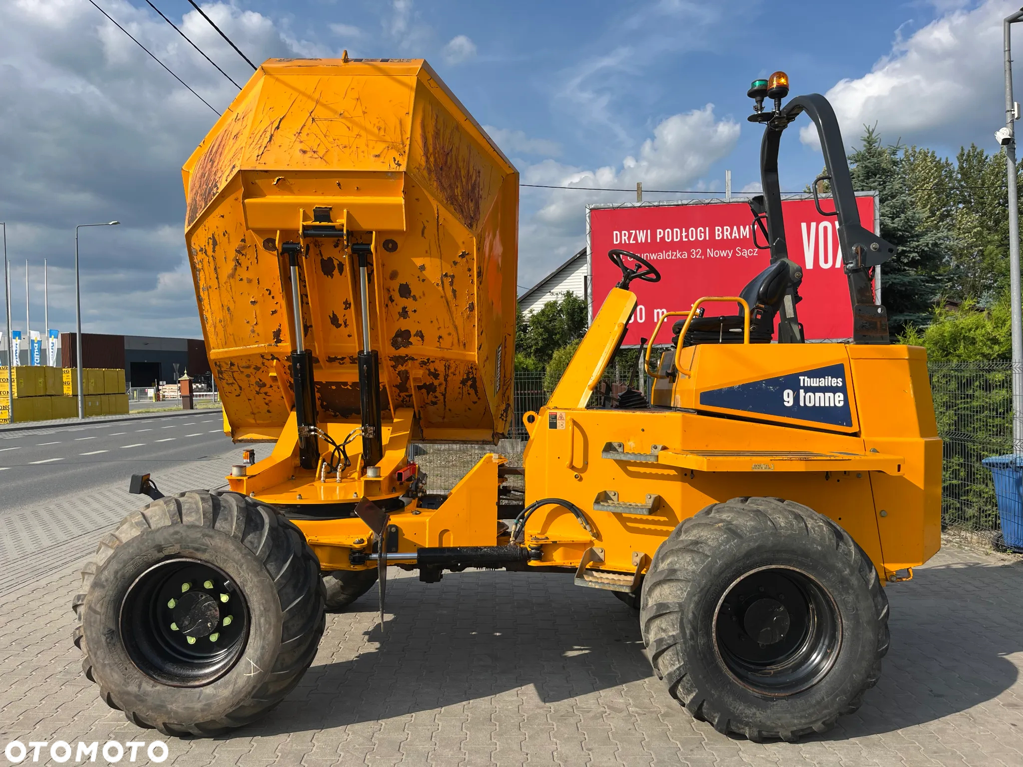 Thwaites Mach 2098 9 Tonne - 7