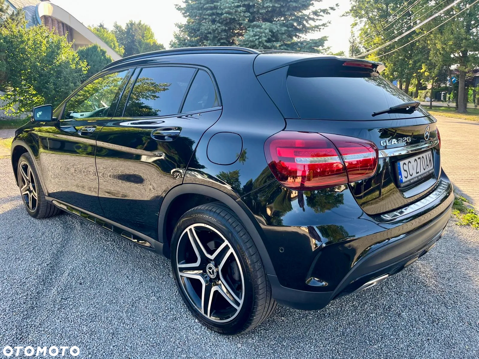 Mercedes-Benz GLA 220 4-Matic - 2