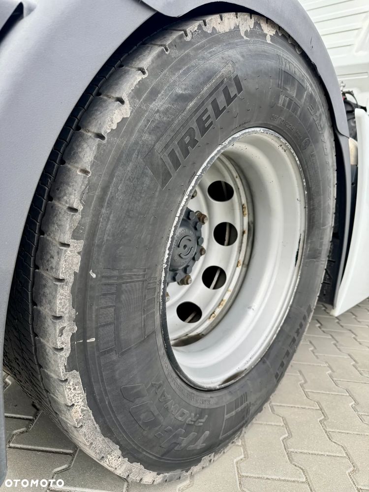 Iveco S-Way - 35