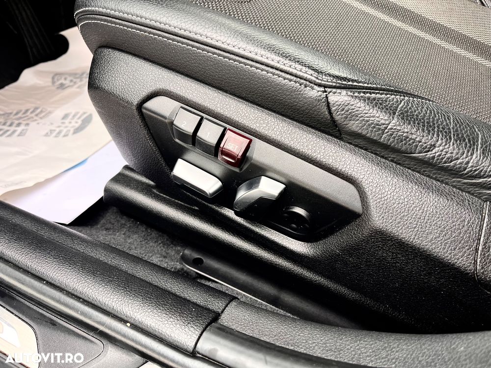 BMW Seria 1 120d Aut. Edition Metropolitan - 24