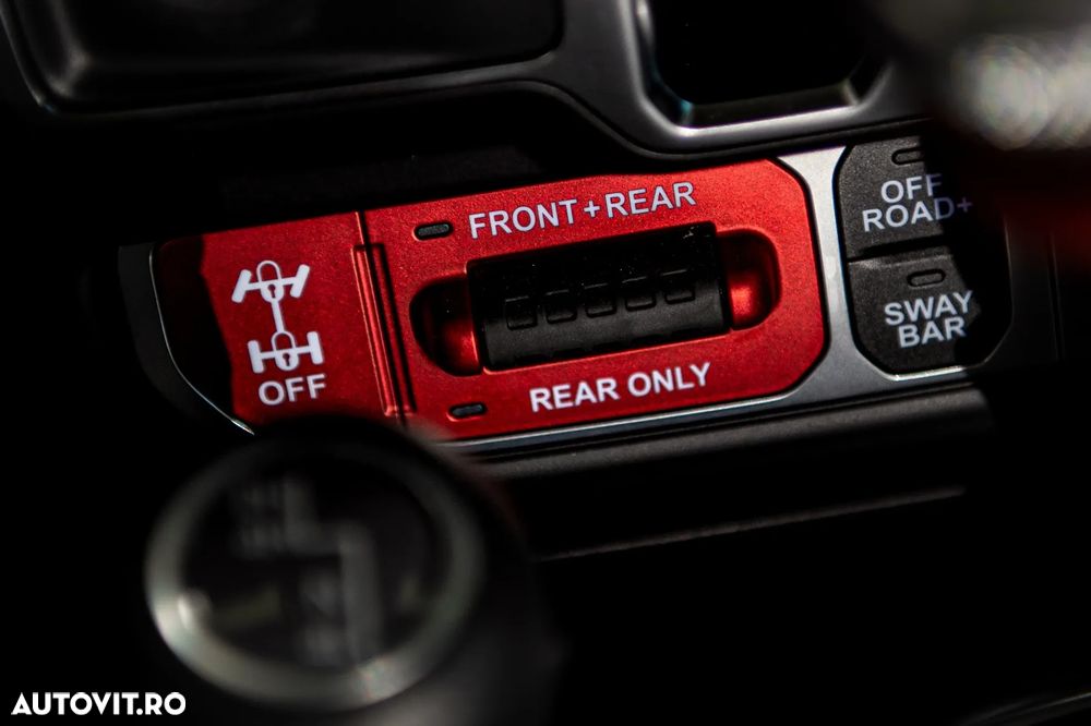 Jeep Wrangler - 25