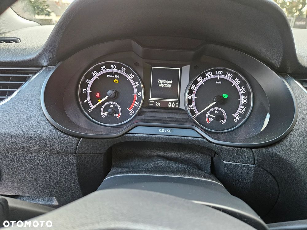 Skoda Octavia 1.6 TDI DSG Ambition - 16