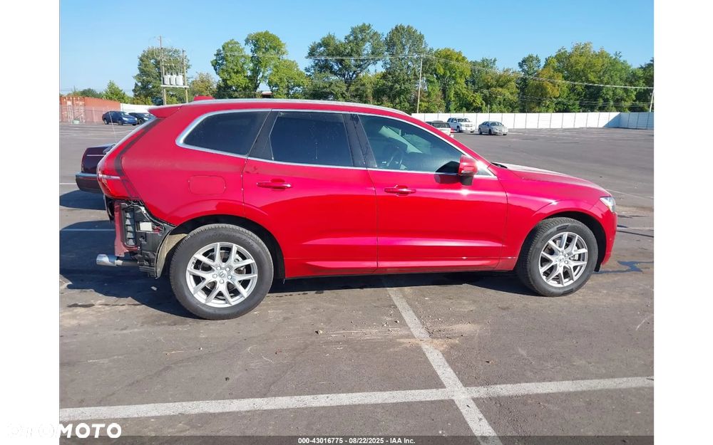 Volvo XC 60 T5 AWD Momentum - 9