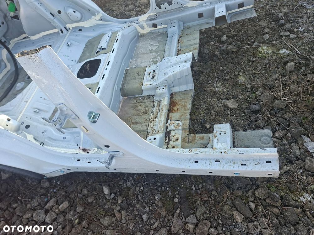 Ćwiartka błotnik prawy tył pas wzmocnienie kia xceed x-ceed 19+ HW - 3