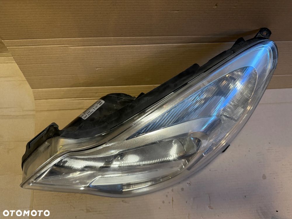 Lampa lewa Opel Corsa D lift 13392705 OE - 2