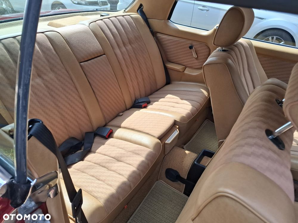 Mercedes-Benz W123 - 11