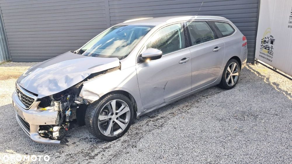 Peugeot 308 - 4