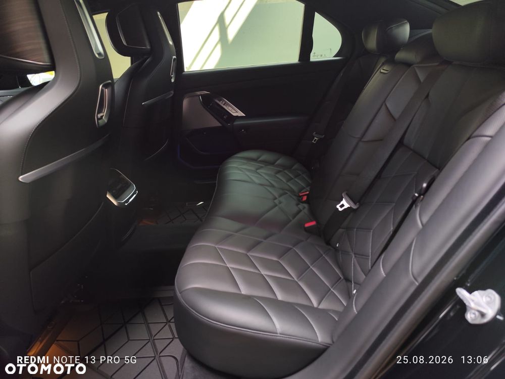 BMW Seria 7 - 17