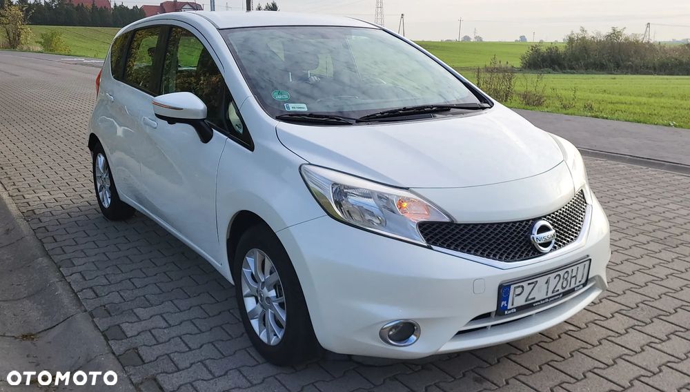 Nissan Note 2014 photo 3