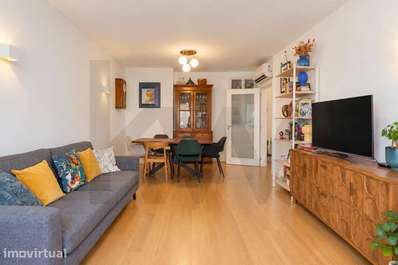 Luminoso e Moderno Apartamento com Varanda e Garagem na Av David Mourã - Grande imagem: 3/28
