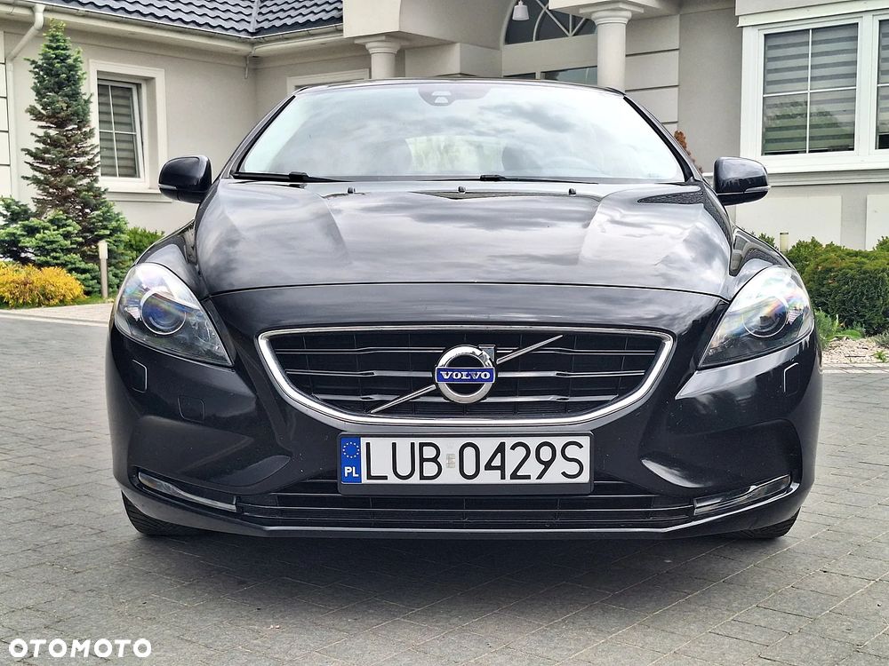 Volvo V40 D2 Momentum - 16