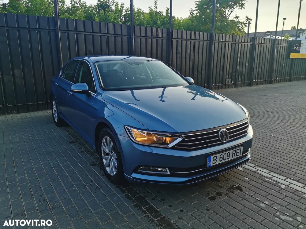 Volkswagen Passat - 4