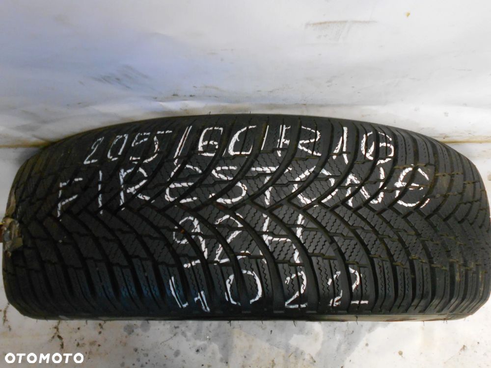 OPONA POJEDYNKA 205/60R16 FIRESTONE WINTERHAWK 4 DOT 4022 8MM - 1