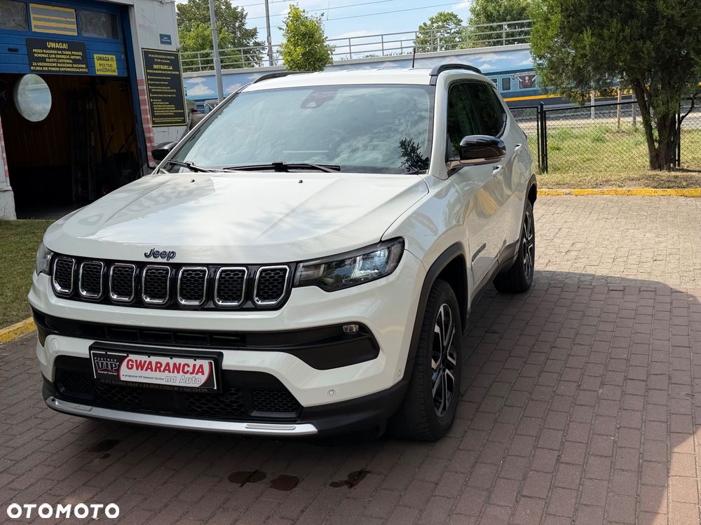 Jeep Compass - 10