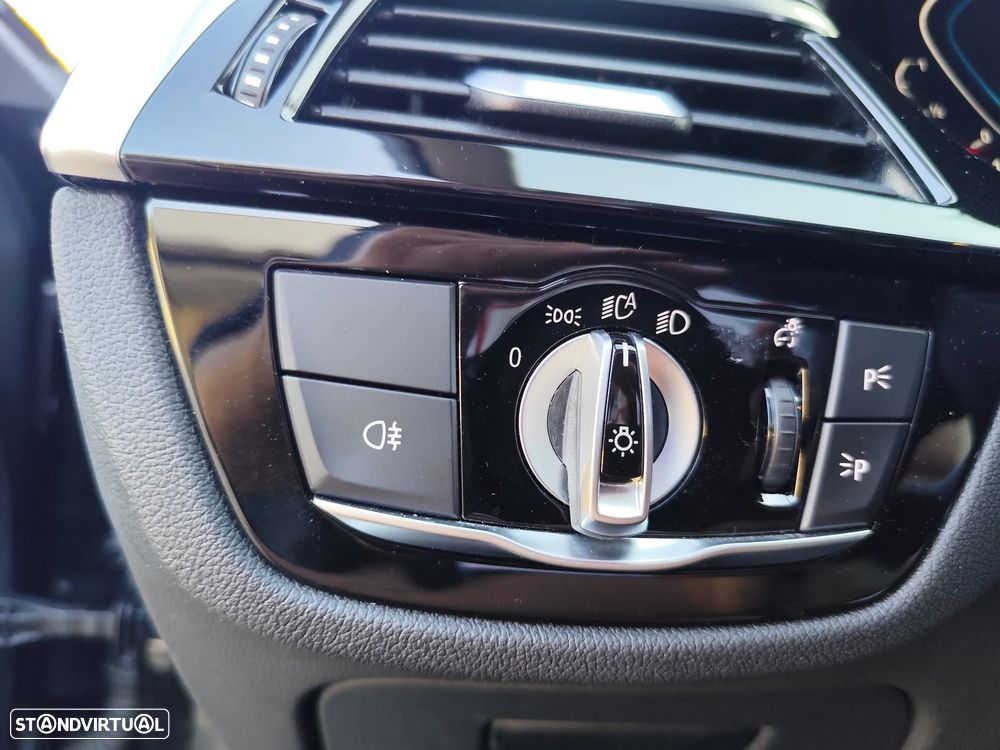 BMW 530 e Line Luxury - 16