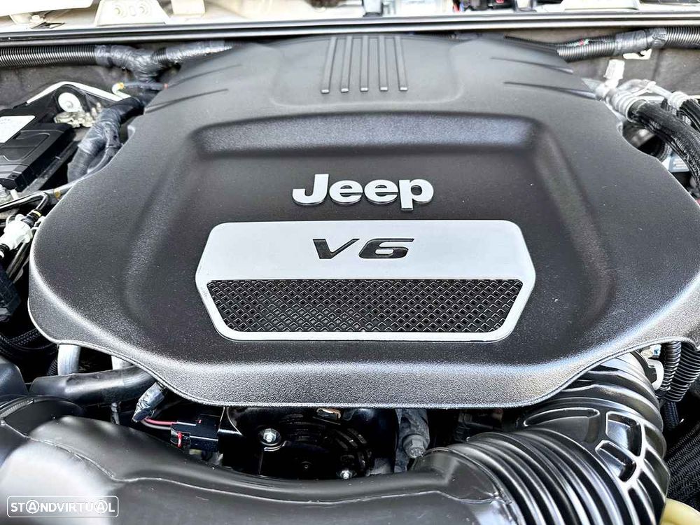 Jeep Wrangler Unlimited - 39