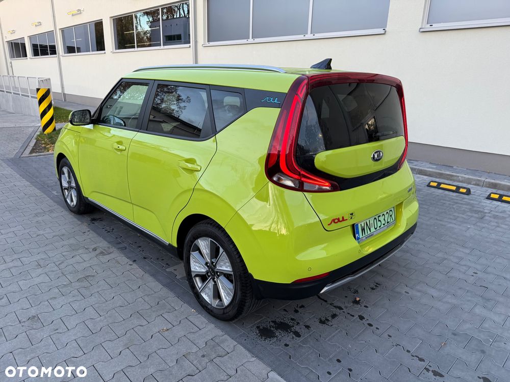 Kia Soul e-Soul 64kWh L - 9