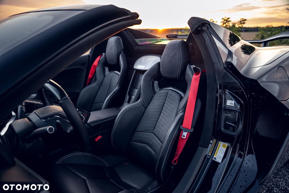 Chevrolet Corvette - 13
