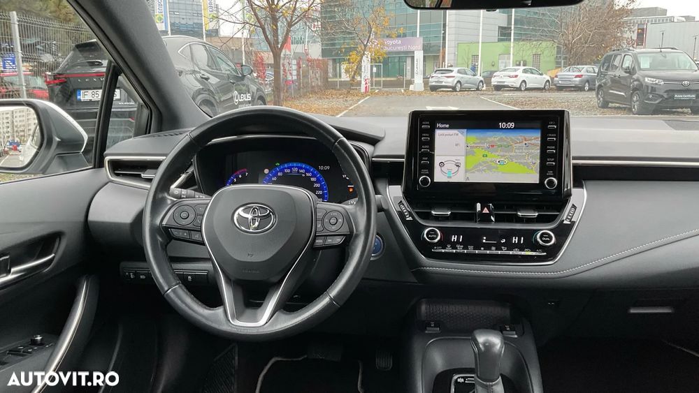 Toyota Corolla 1.8 HSD Dynamic - 8